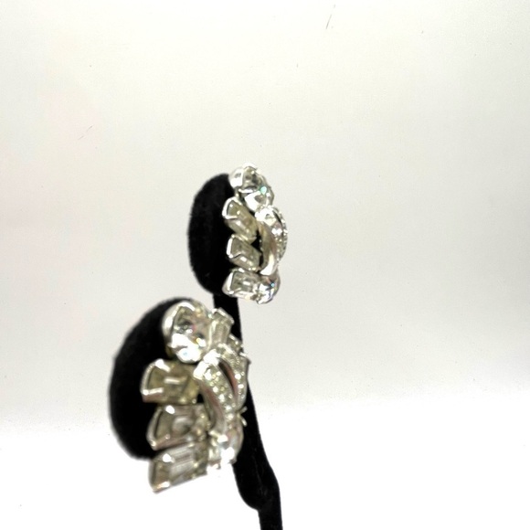 Eisenberg  Crystal Clear Rhinestone Clip On Earrings Vintage 🌸 - Picture 9 of 14